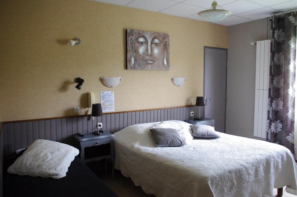 Hotel Le Chatelet Saint Paul de Fenouillet Ruang foto