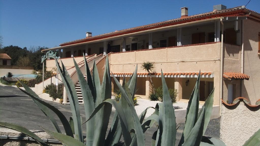 Hotel Le Chatelet Saint Paul de Fenouillet Bagian luar foto